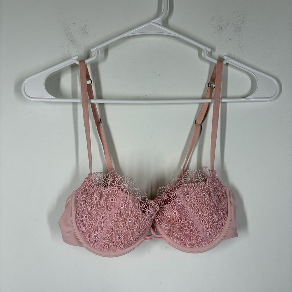 Vintage Victorias Secret Lace Floral Push Up Bra Size 34B